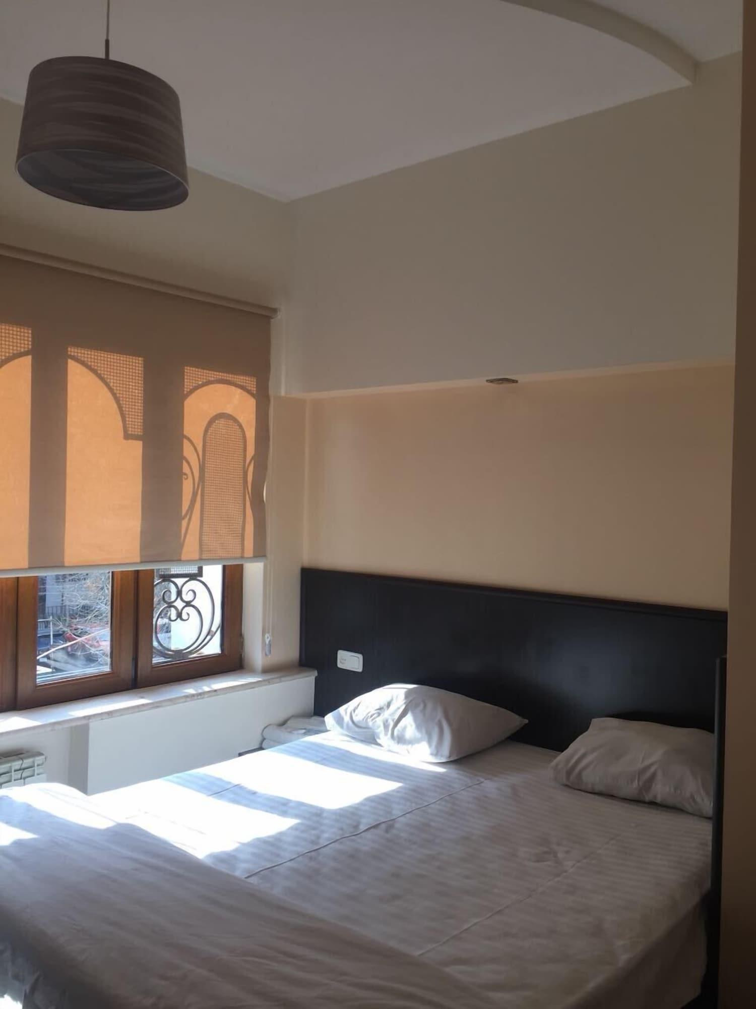 Yerevan Hostel Ngoại thất bức ảnh