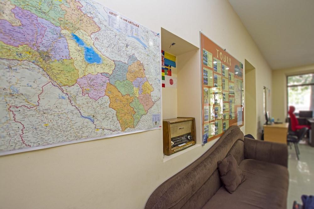 Yerevan Hostel Ngoại thất bức ảnh