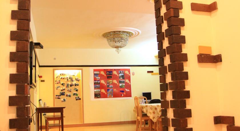 Yerevan Hostel Phòng bức ảnh