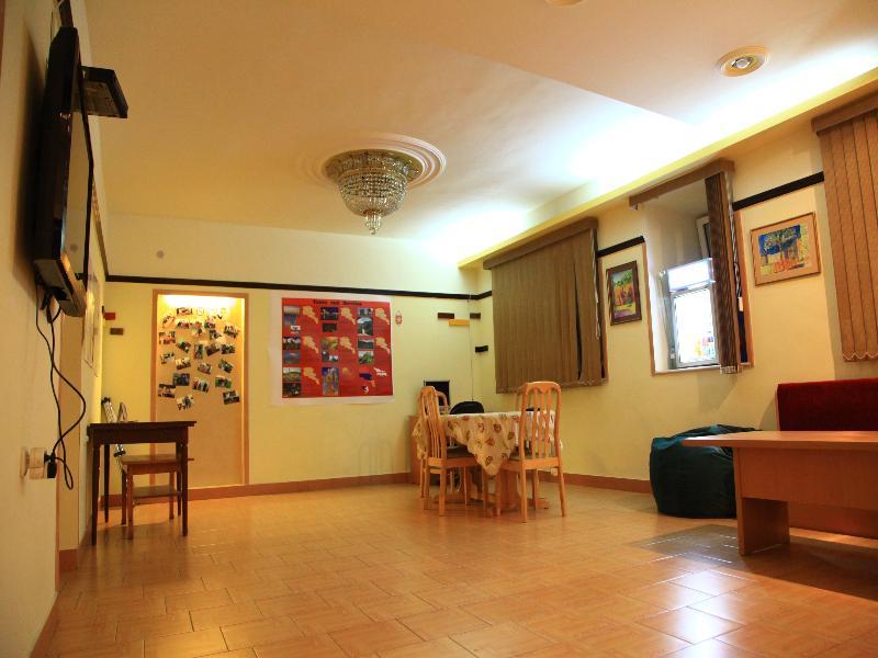 Yerevan Hostel Ngoại thất bức ảnh